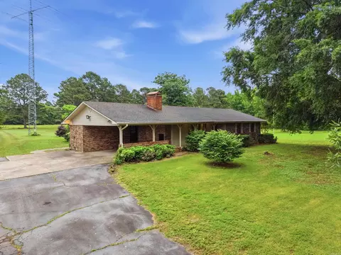 Exterior - 200 Higden Rd, Higden, AR 72067 photo 2 of 12