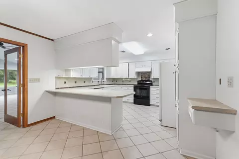 Kitchen - 200 Higden Rd, Higden, AR 72067 photo 1 of 7