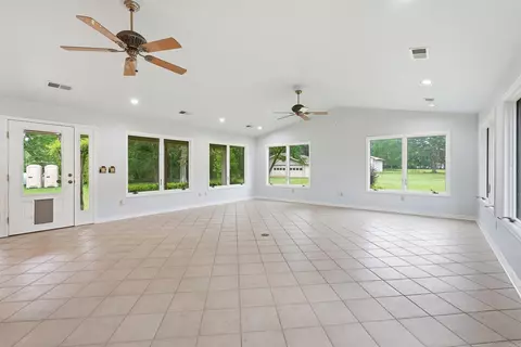 Living - 200 Higden Rd, Higden, AR 72067 photo 3 of 3