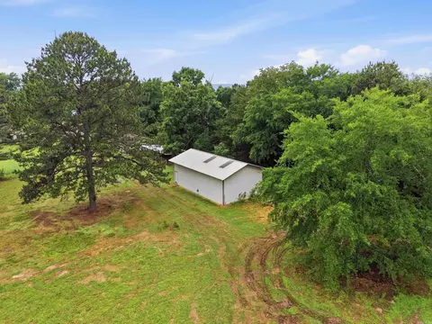 Exterior - 200 Higden Rd, Higden, AR 72067 photo 4 of 12