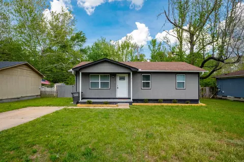 1804 Kelly Dr, Jacksonville, AR 72076