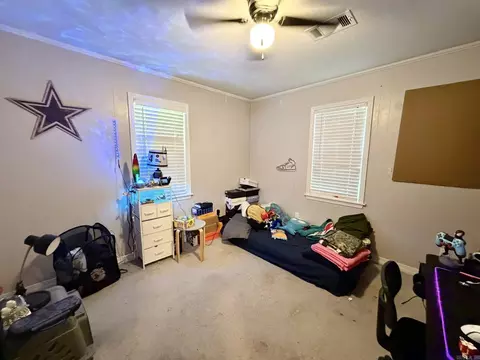 Bedroom - 206 N Vine St, Mountain View, AR 72560 photo 1 of 3