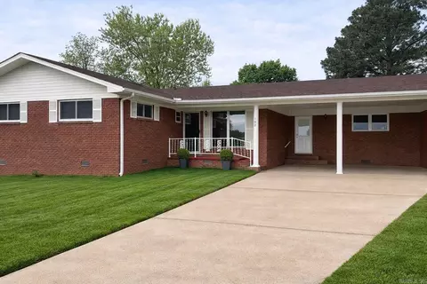 102 Magnolia, Paragould, AR 72450