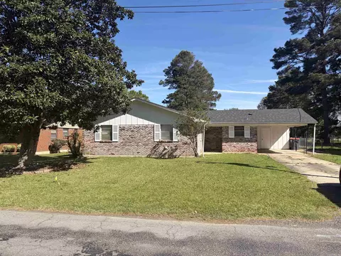 107 W 37th Ave, Pine Bluff, AR 71603