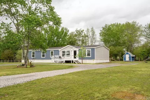 110 Roberson Dr, Pleasant Plains, AR 72568