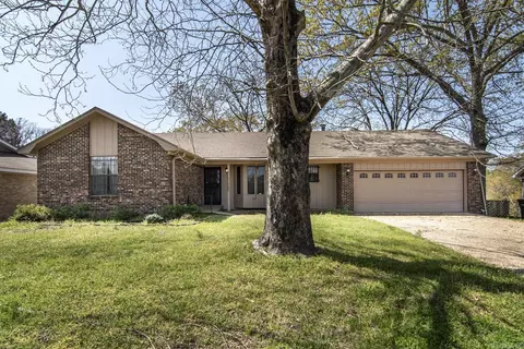 5618 Pecan Lake Rd, Little Rock, AR 72204
