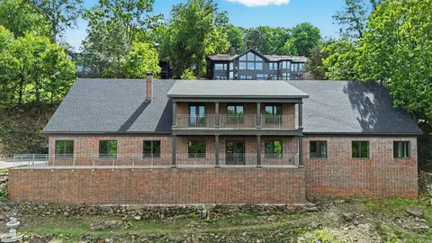 1 Overlook Cir, Little Rock, AR 72207
