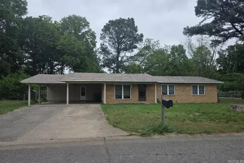 2 White Oak Dr, Conway, AR 72034