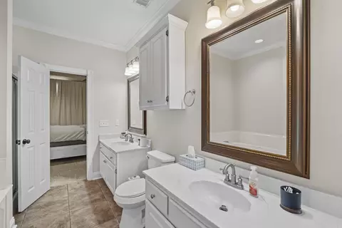 Bath - 306 Oak View Dr, Cabot, AR 72023 photo 1 of 5