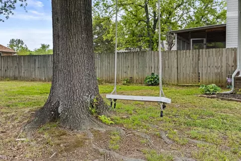Exterior - 306 Oak View Dr, Cabot, AR 72023 photo 10 of 11
