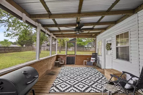 Exterior - 306 Oak View Dr, Cabot, AR 72023 photo 5 of 11