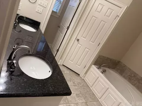 2475 Eighteen Loop, Conway, AR 72034 photo 10