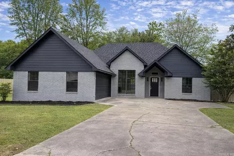 27 Mary Ann Cir, Cabot, AR 72023