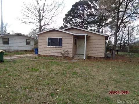 207 Shamrock Dr, North Little Rock, AR 72118