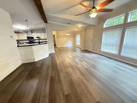 Living - 10455 Hogue Rd, Mabelvale, AR 72103 photo 1 of 3