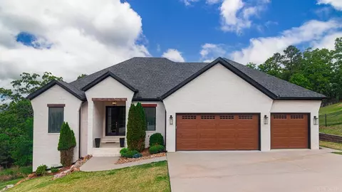 101 War Eagle Dr, Maumelle, AR 72113