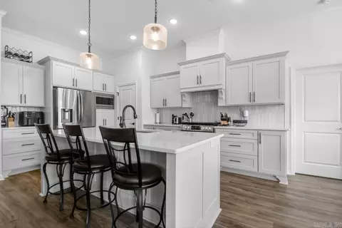 Kitchen - 1408 Woolridge Dr, Benton, AR 72019 photo 2 of 3