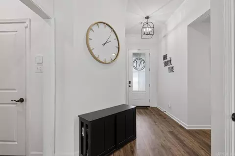 Entry Way - 1408 Woolridge Dr, Benton, AR 72019 photo 1 of 2