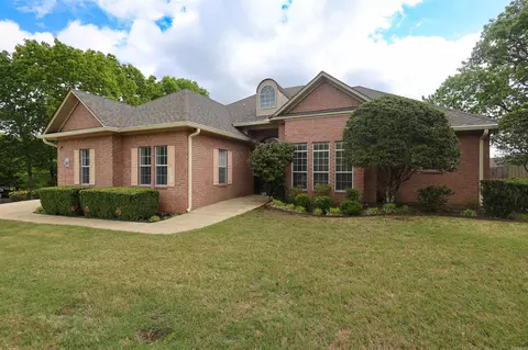 105 Alexwood Dr, Hot Springs, AR 71913