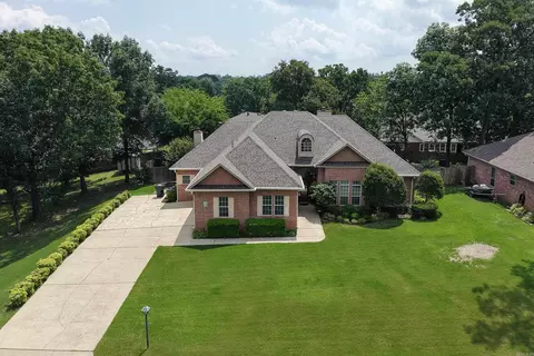 105 Alexwood Dr, Hot Springs, AR 71913