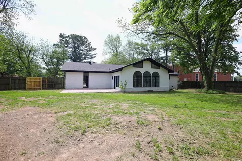 Exterior - 612 Circle Dr, Trumann, AR 72472 photo 9 of 12