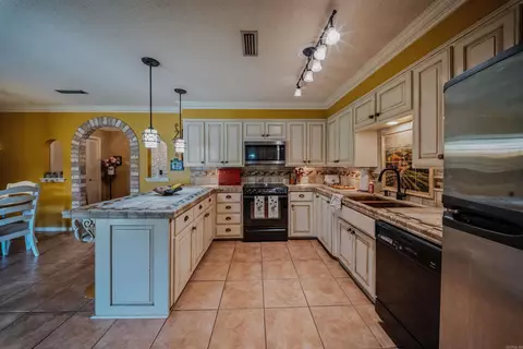 1603 Utopia St, Benton, AR 72015 photo 13