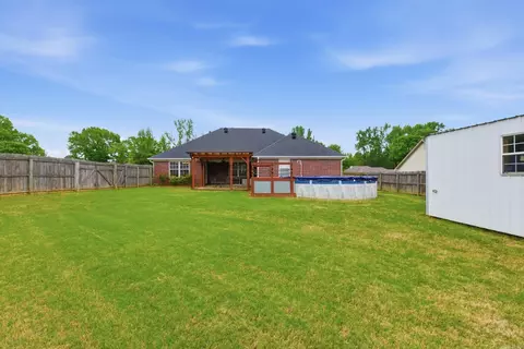 Exterior - 2106 Duane Dr, Beebe, AR 72012 photo 7 of 11