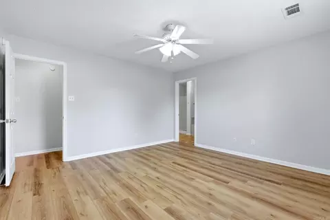 Bedroom - 2106 Duane Dr, Beebe, AR 72012 photo 4 of 10