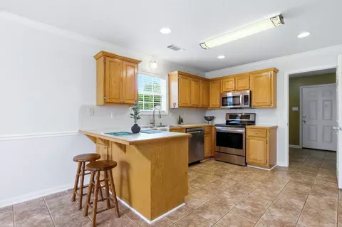 Kitchen - 2106 Duane Dr, Beebe, AR 72012 photo 3 of 4