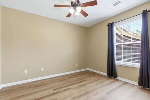 Bedroom - 2106 Duane Dr, Beebe, AR 72012 photo 7 of 10