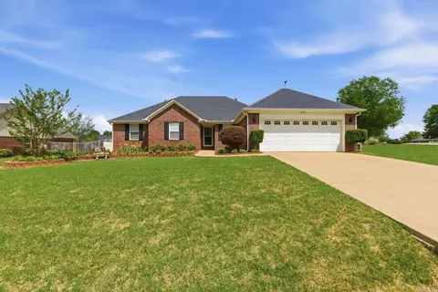 Exterior - 2106 Duane Dr, Beebe, AR 72012 photo 4 of 11