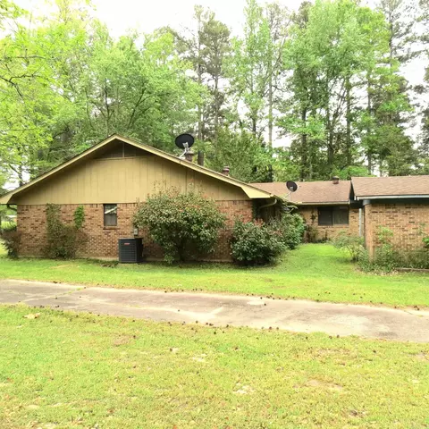 8450 Victoria Dr, Pine Bluff, AR 71603 photo 10