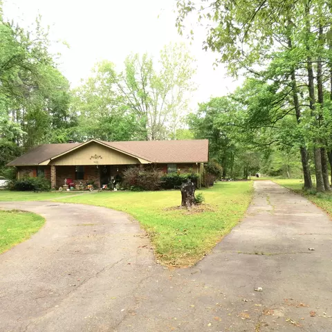 8450 Victoria Dr, Pine Bluff, AR 71603 photo 3