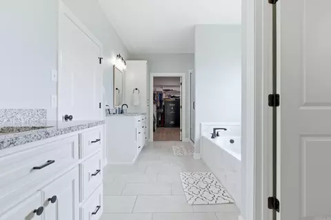 Entry Way - 123 Ranchview, Beebe, AR 72012 photo 2 of 2