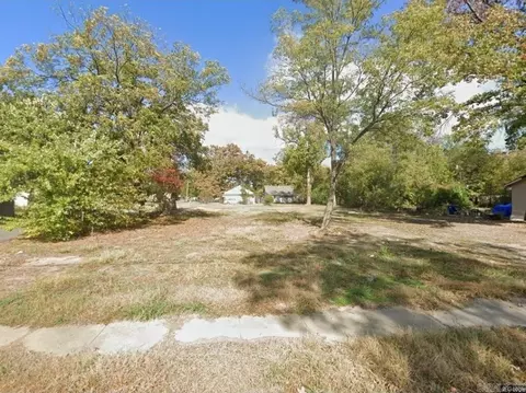 719 W 35th, North Little Rock, AR 72118