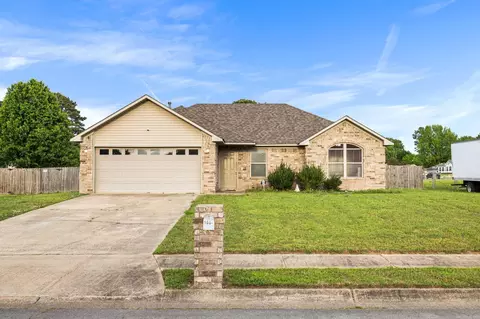 1008 Stevenson Cv, Jacksonville, AR 72076