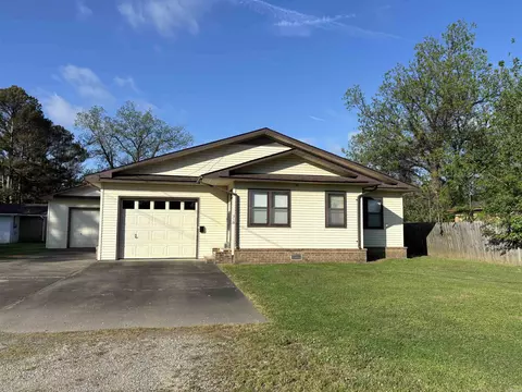 310 Elm St, Walnut Ridge, AR 72476