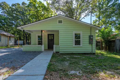 823 Cherry Ln, Malvern, AR 72104