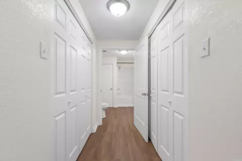 Entry Way - 823 Cherry Ln, Malvern, AR 72104 photo 3 of 3
