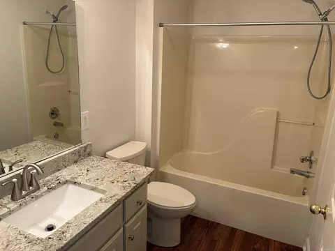 Bath - 4520 Oregon Trl, Conway, AR 72034 photo 1 of 3