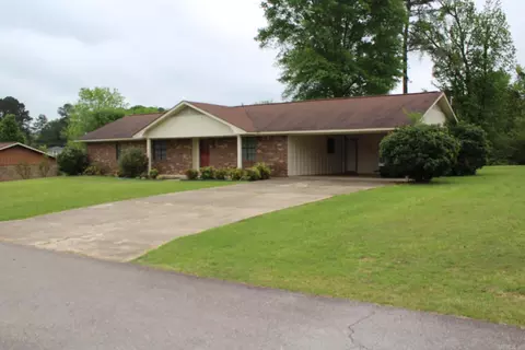 911 Ash St, Nashville, AR 71852