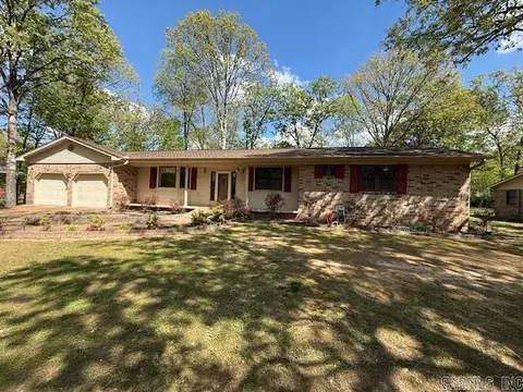 1541 Betty Jean St, Batesville, AR 72501