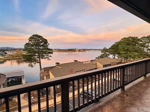 200 Hamilton Oaks Dr #Q3, Hot Springs, AR 71913