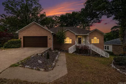 104 Newman Pl, Hot Springs, AR 71913