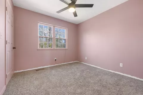 Bedroom - 10974 Ricks Dr, Harrison, AR 72601 photo 5 of 6