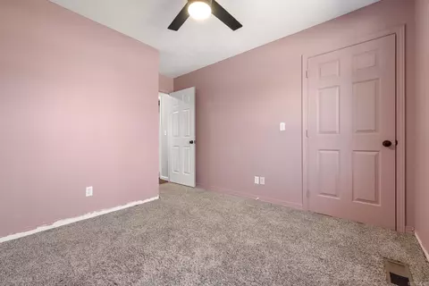 Bedroom - 10974 Ricks Dr, Harrison, AR 72601 photo 6 of 6