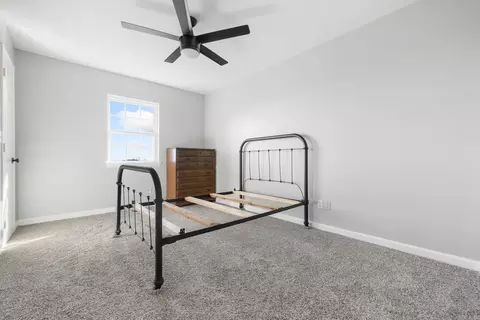 Bedroom - 10974 Ricks Dr, Harrison, AR 72601 photo 3 of 6