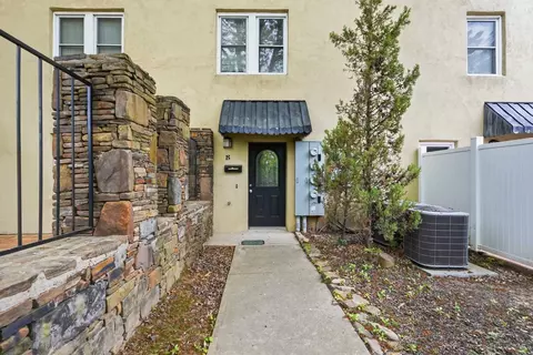 122 E Main St #B, Heber Springs, AR 72543