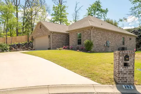 152 Apple Blossom Pl, Hot Springs, AR 71913