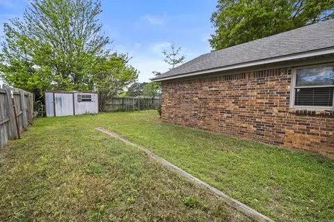 Exterior - 1 Devon Ln, Jacksonville, AR 72076 photo 4 of 7